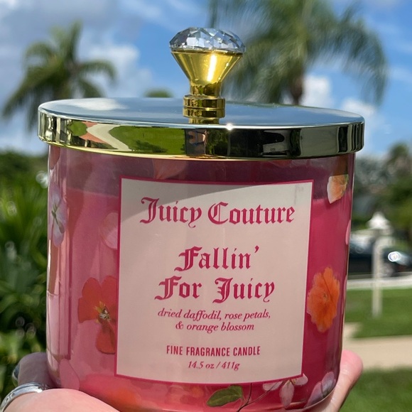 JUICY COUTURE 3 Wick Candle In Fallin’ For Juicy Fragrance Soy Wax Blend - Picture 2 of 12